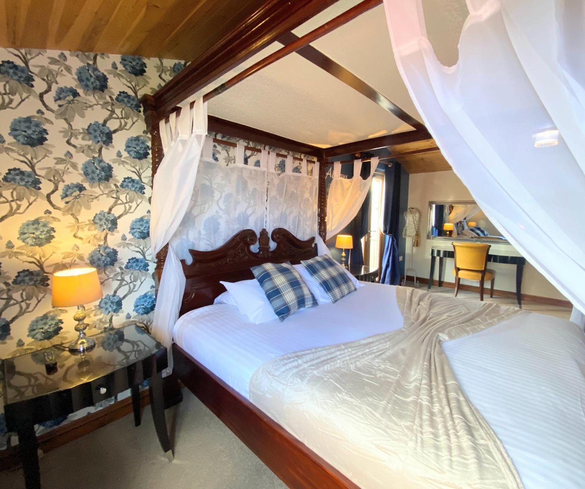Kelty Lomond 5 With Private Hot Tub - Fife - Loch Leven - Lomond Hills - Pet Friendlyヴィラ エクステリア 写真